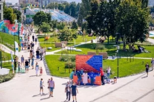 Летом завершился очередной этап реконструкции Лыбедского бульвара – от гостиницы «Старый город» на ул. Мюнстерской до стадиона «Спартак».