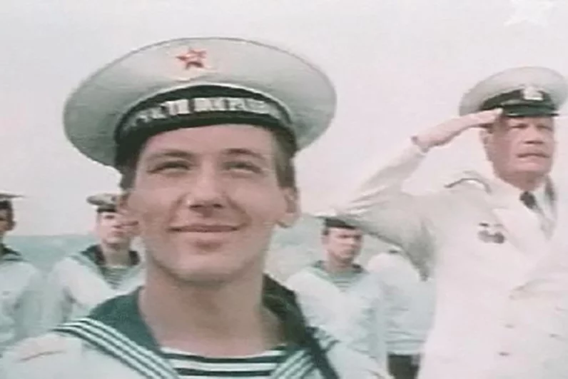 1984 год. Кадр из фильма «Егорка», Алексей Весёлкин в роли матроса Шуткина.