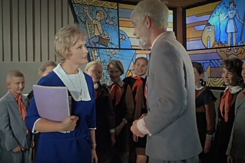 1964 год. Нина Гребешкова и Олег Анофриев в фильме «Сказка о потерянном времени».
